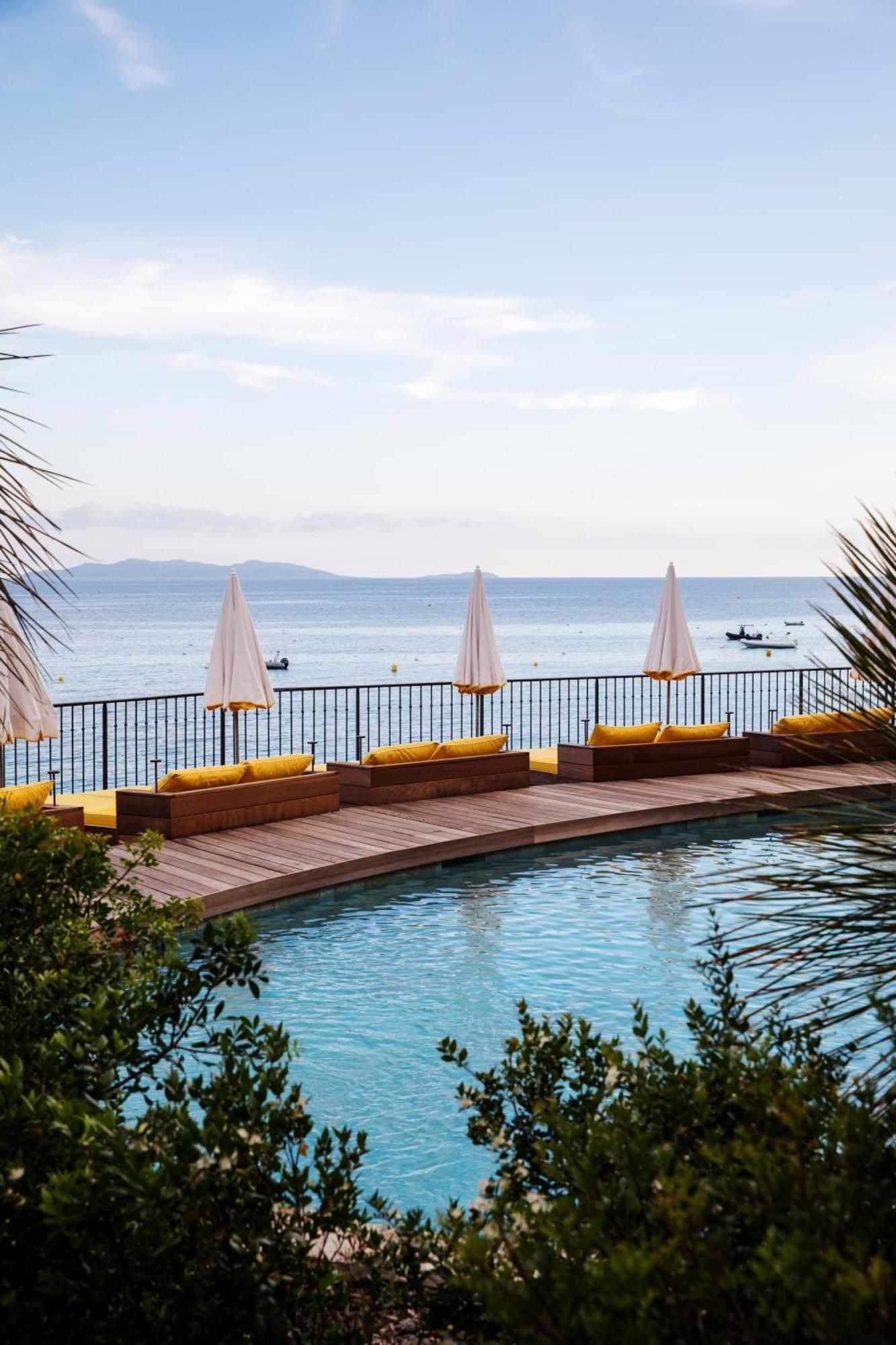Hôtel Le Bailli De Suffren Le Le Rayol-Canadel-sur-Mer Esterno foto